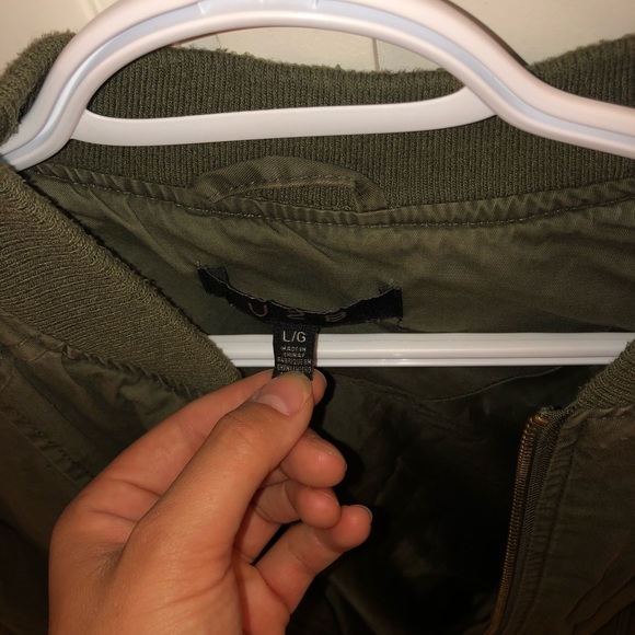 Bomber jacket - Picture 3 of 3